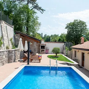 https://kuca-za-odmor-jurdani.primorje-gorskikotar.com